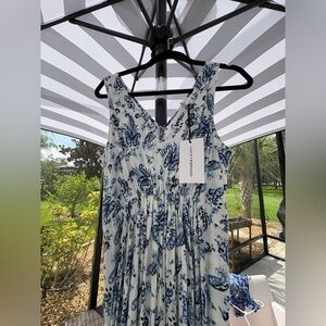 NWT Lucky Brand Blue and White Floral Dress
